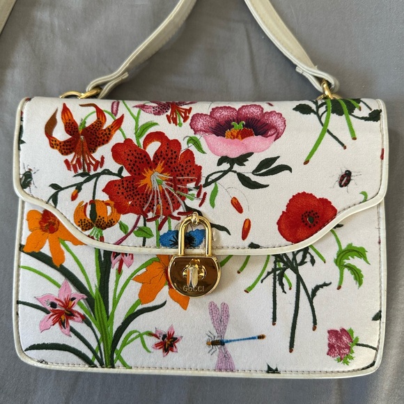 Vintage Gucci Flora White Shoulder/Crossbody - Picture 2 of 16